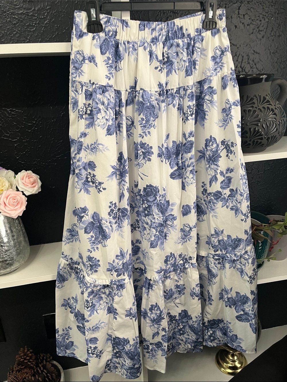 Abercrombie & Fitch White Maxi Skirt with Blue Floral Print - Picture 6 of 15